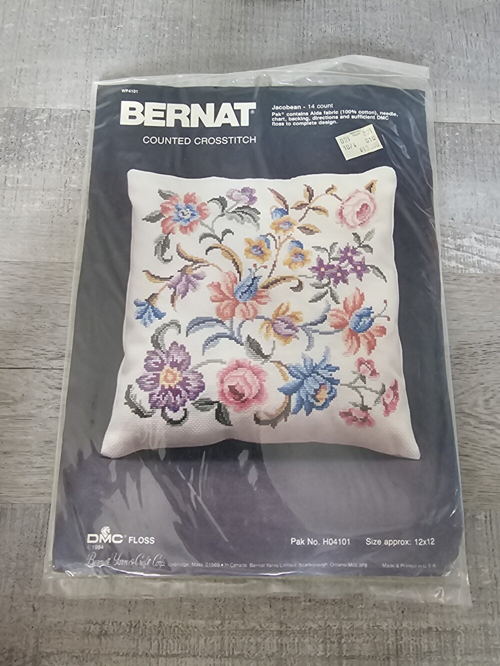 Vintage Bernat Jacobean Counted Cross Stitch 14 Ct DMC Floss 1984 New 242d